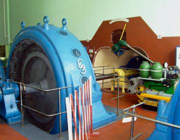 Grodek - turbina elektrowni wodnej - fot. Ulrich Jahr