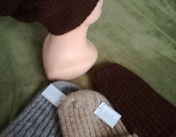 U nas zakupisz wyroby z wełny alpak ręcznie robione.